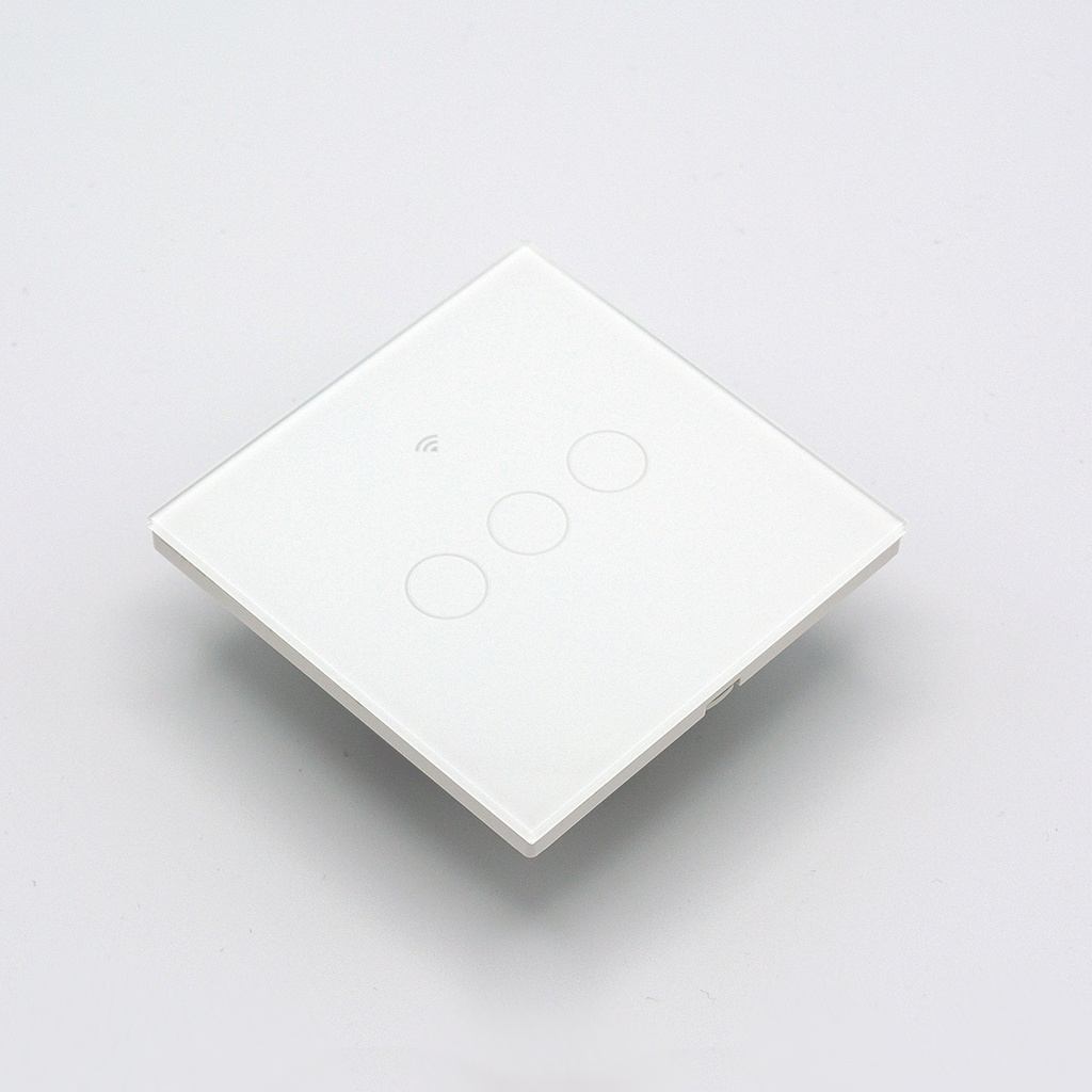 M0L0 powered by Tuya - 3 gangs Smart Light switch white color - WiFi